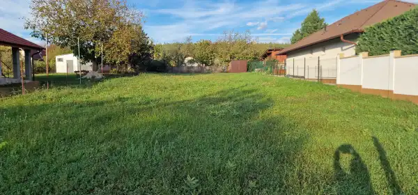 Eladó Építési telek, Csörög 818 m² 25 M Ft